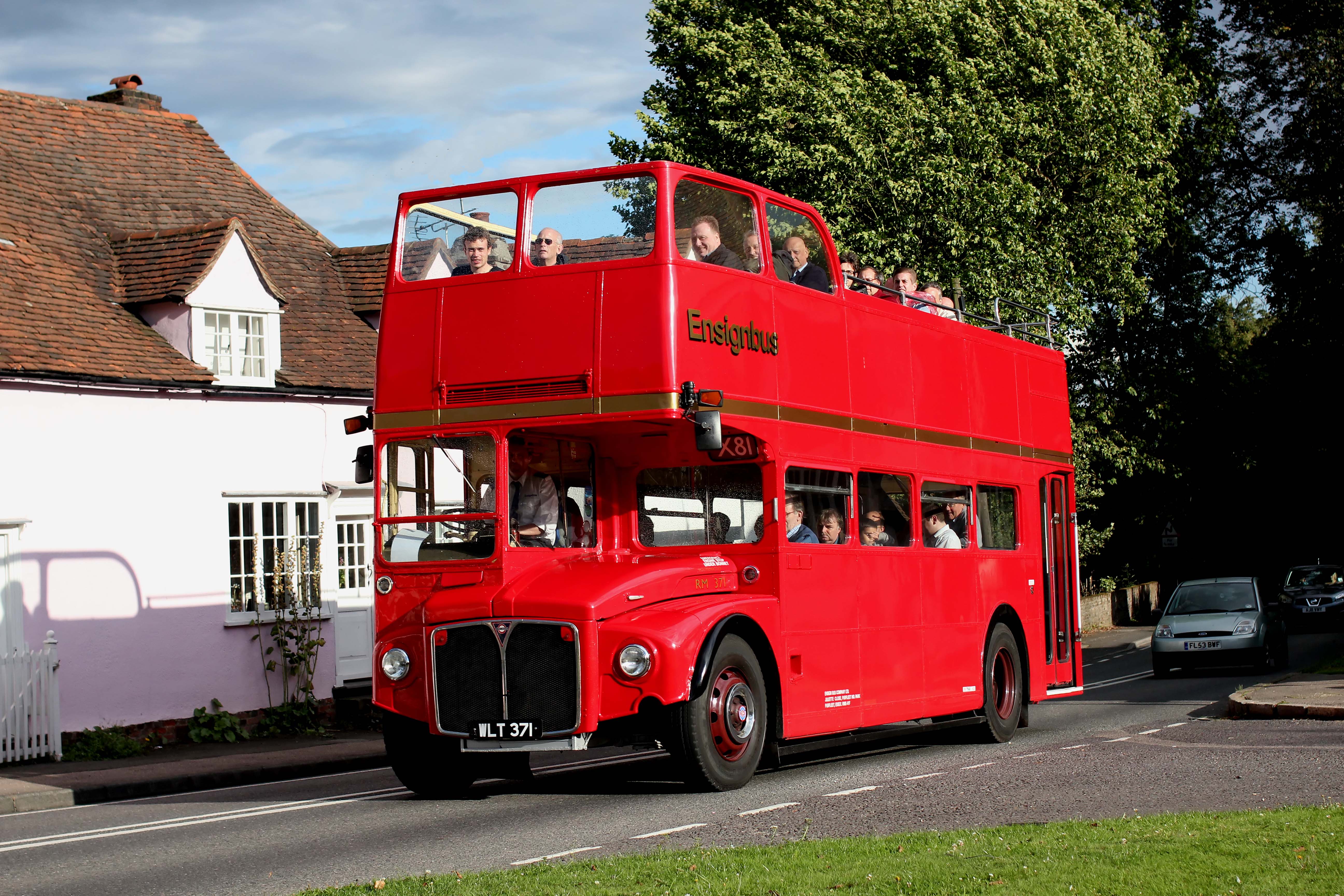 heritage travel bus